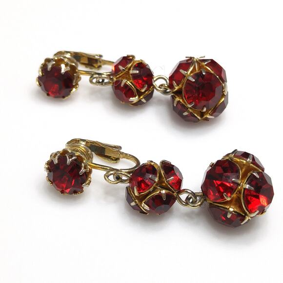 Vintage Red Rhinestone Long Clip Earrings, Rhinestone Beads, 1960s - Picture 8 of 10